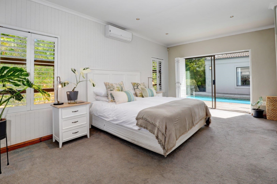 5 Bedroom Property for Sale in Van Riebeeckshof Western Cape